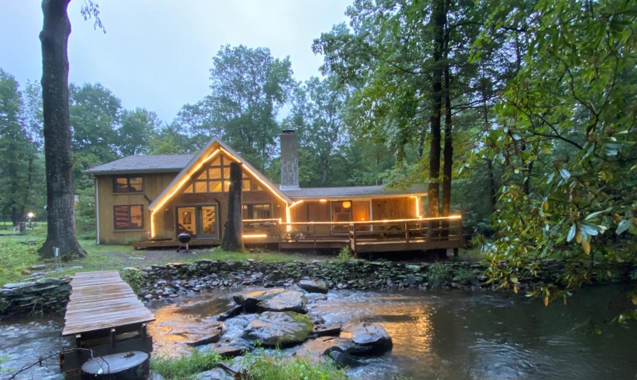 Secluded Chalet On Stream-Mins To Camelback Tannersville Ngoại thất bức ảnh